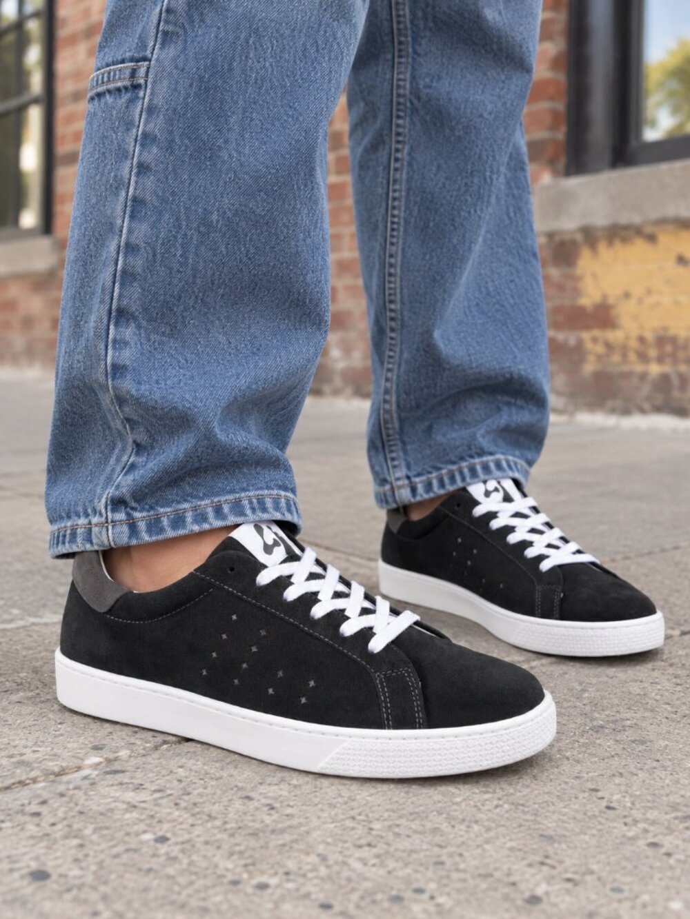Lazo Halo Obsidian Black Hematite Grey Suede Sneakers Womens 10 NWT NIB